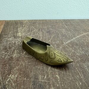 Vintage Brass Shoe Ashtray Etched‎ Floral Design Z.Y. India Collectible Decor